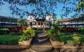 El Hotel Kartika Wijaya Batu